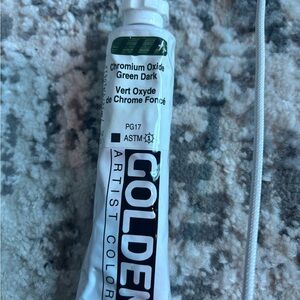 Chromium Oxide Green Dark Paint